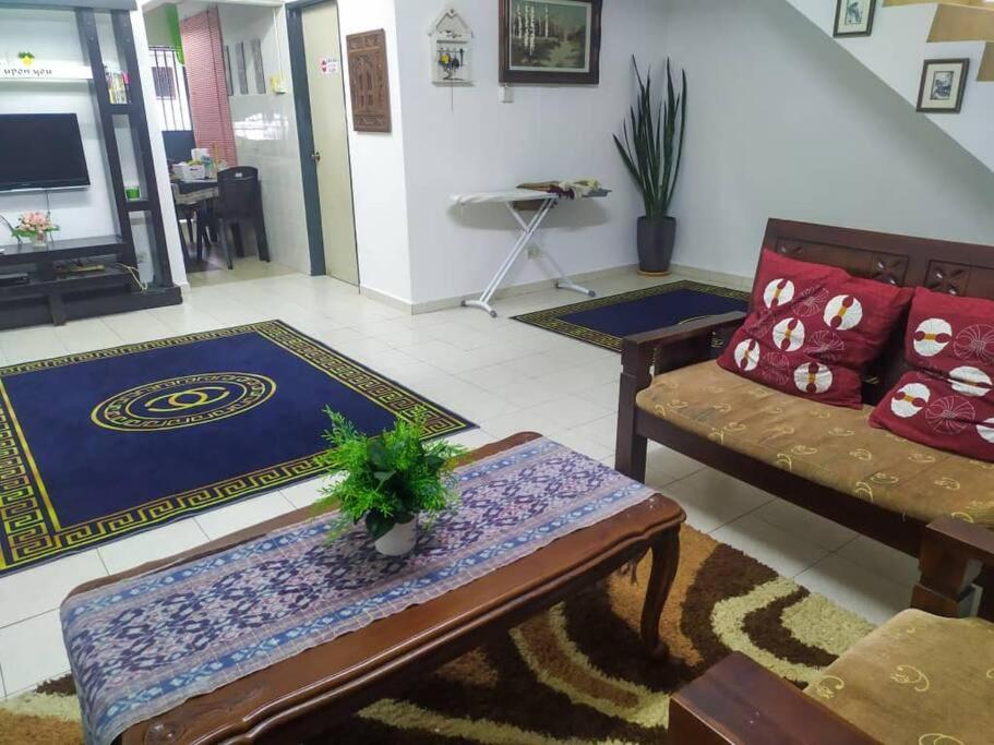 D Area Last Worldtambun Fully Aircond Ipoh