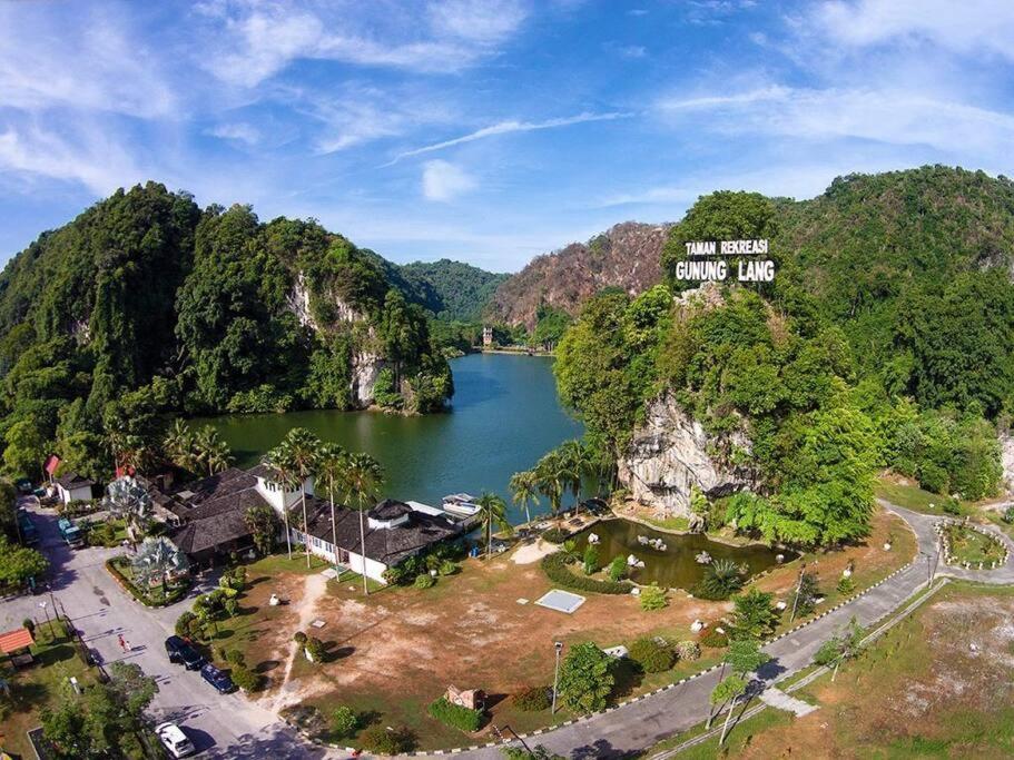 Rumah percutian D Area Last Worldtambun Fully Aircond *